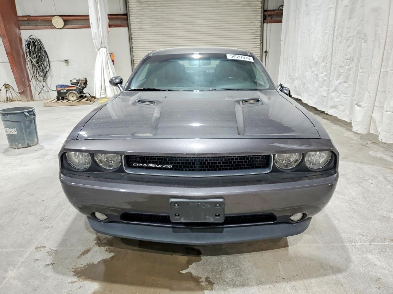 2014 Dodge Challenger Sxt - Image 5