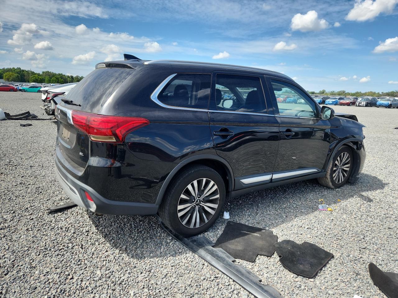 2020 Mitsubishi Outlander Se - Фото 3