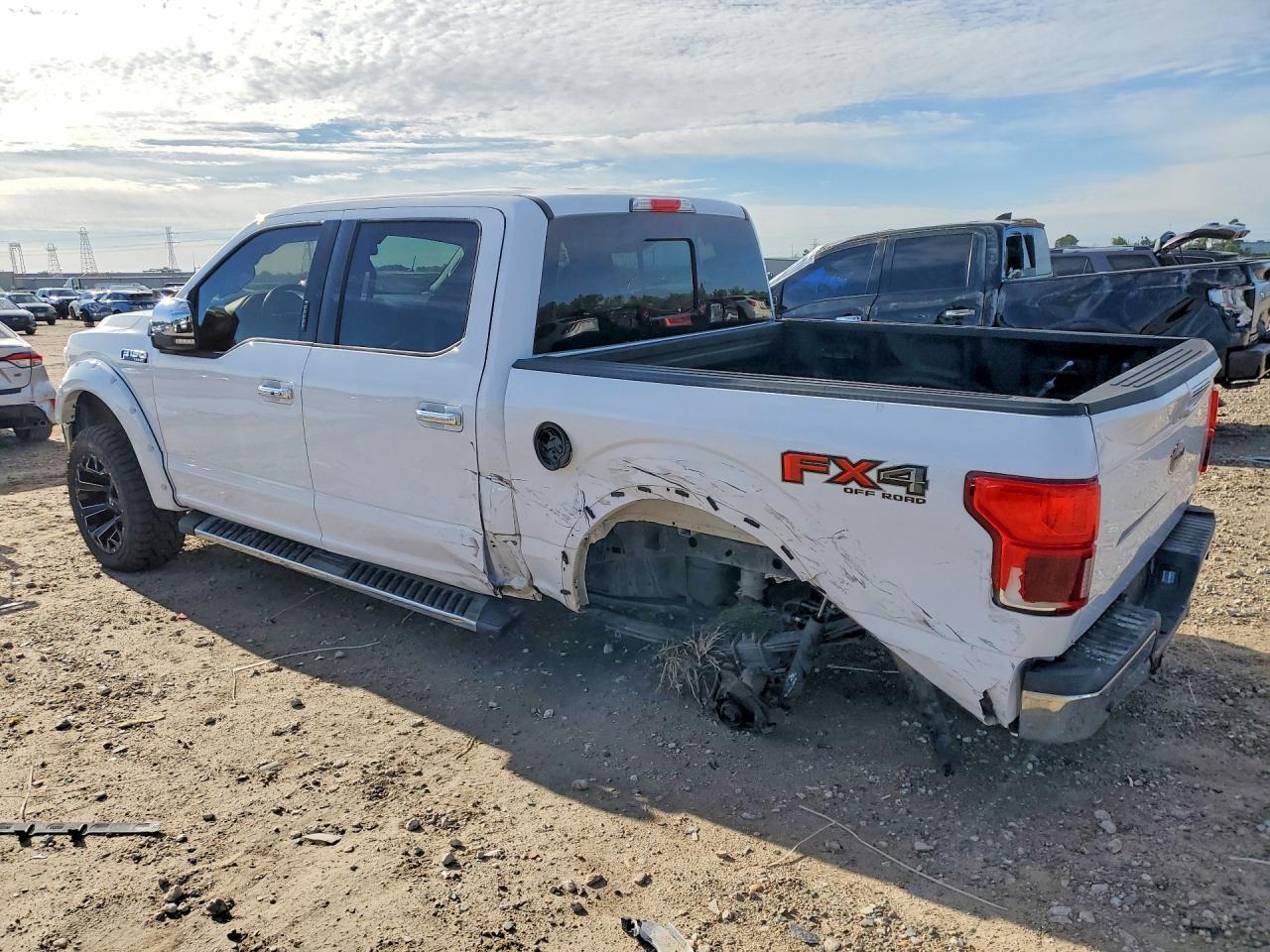 2018 Ford F150 Supercrew - Фото 2