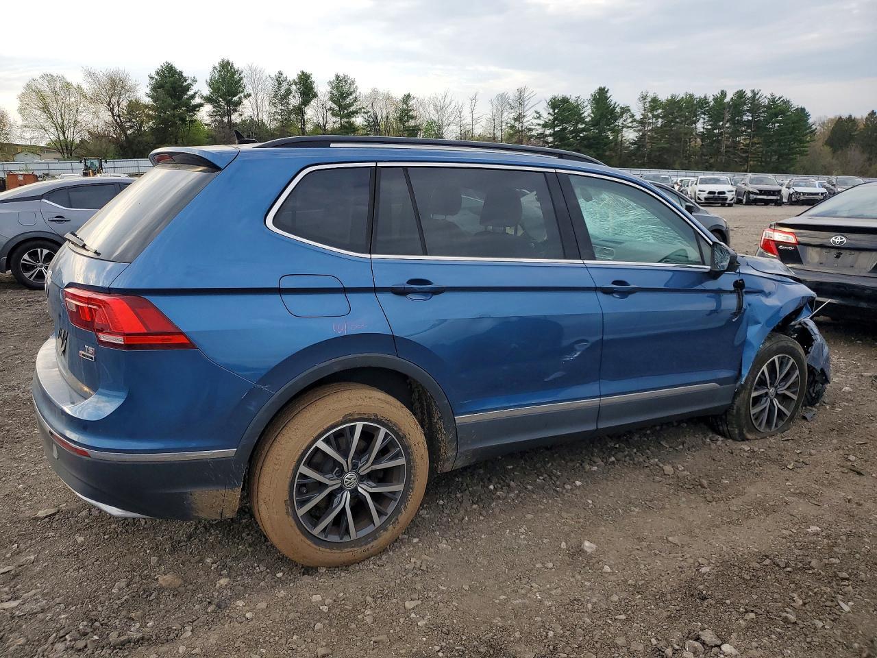 2018 Volkswagen Tiguan Se - Image 3