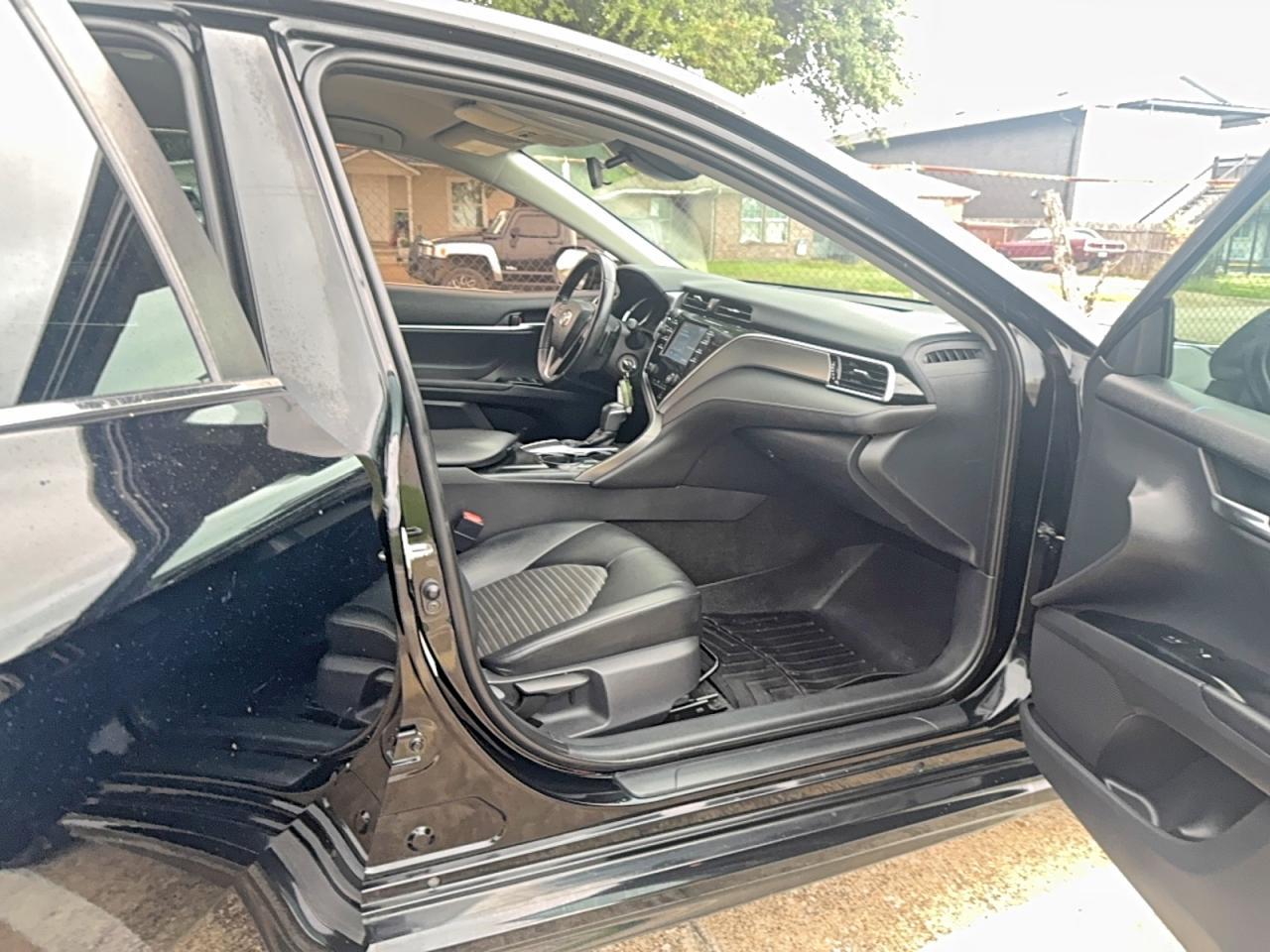 2018 Toyota Camry Se - Фото 5