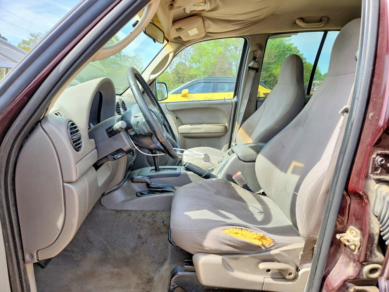 2004 Jeep Liberty Sport - Фото 7