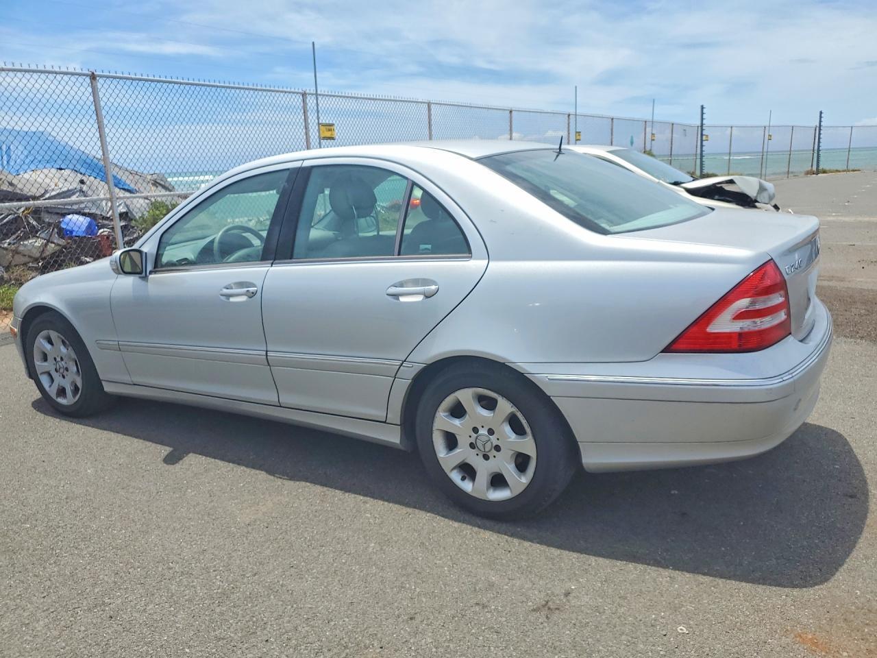 2005 Mercedes-Benz C 240 - Фото 2
