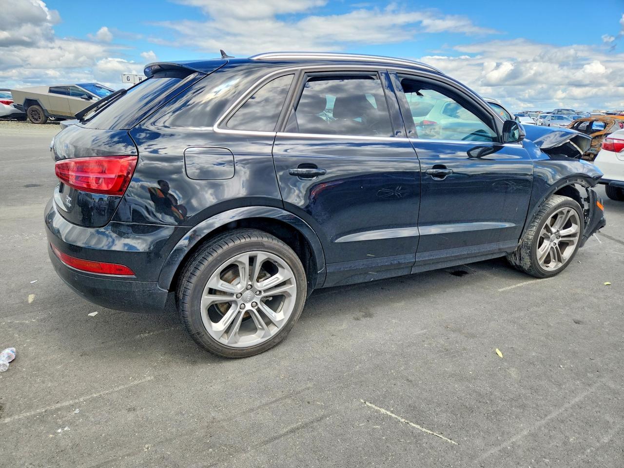 2017 Audi Q3 Premium Plus - Фото 3