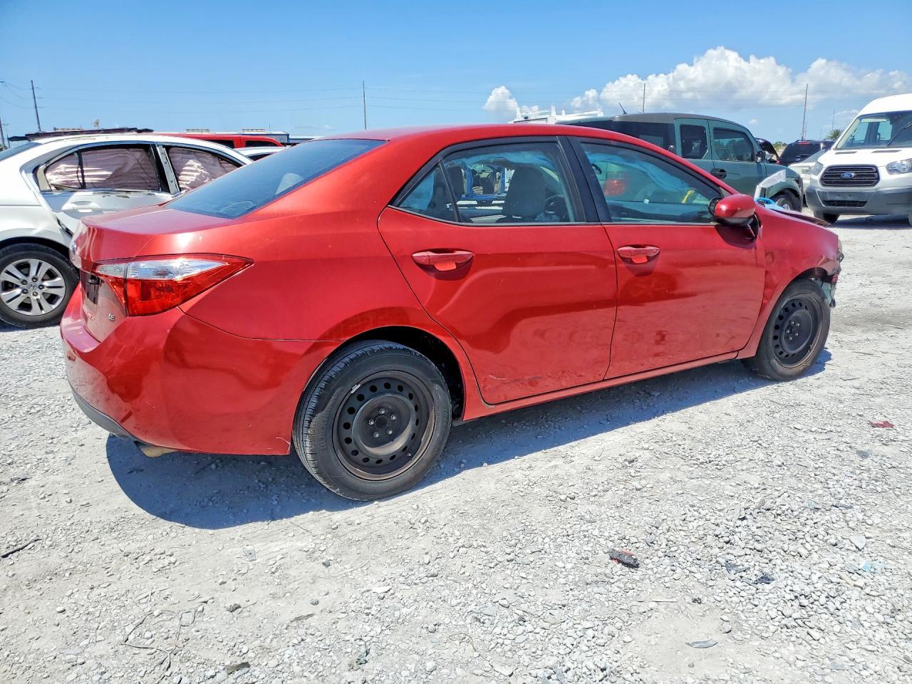 2014 Toyota Corolla Le - Фото 3