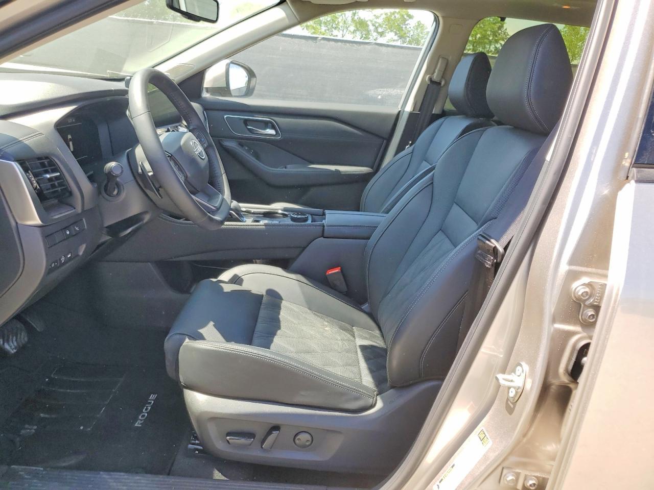 2026 Nissan Rogue Platinum - Фото 7