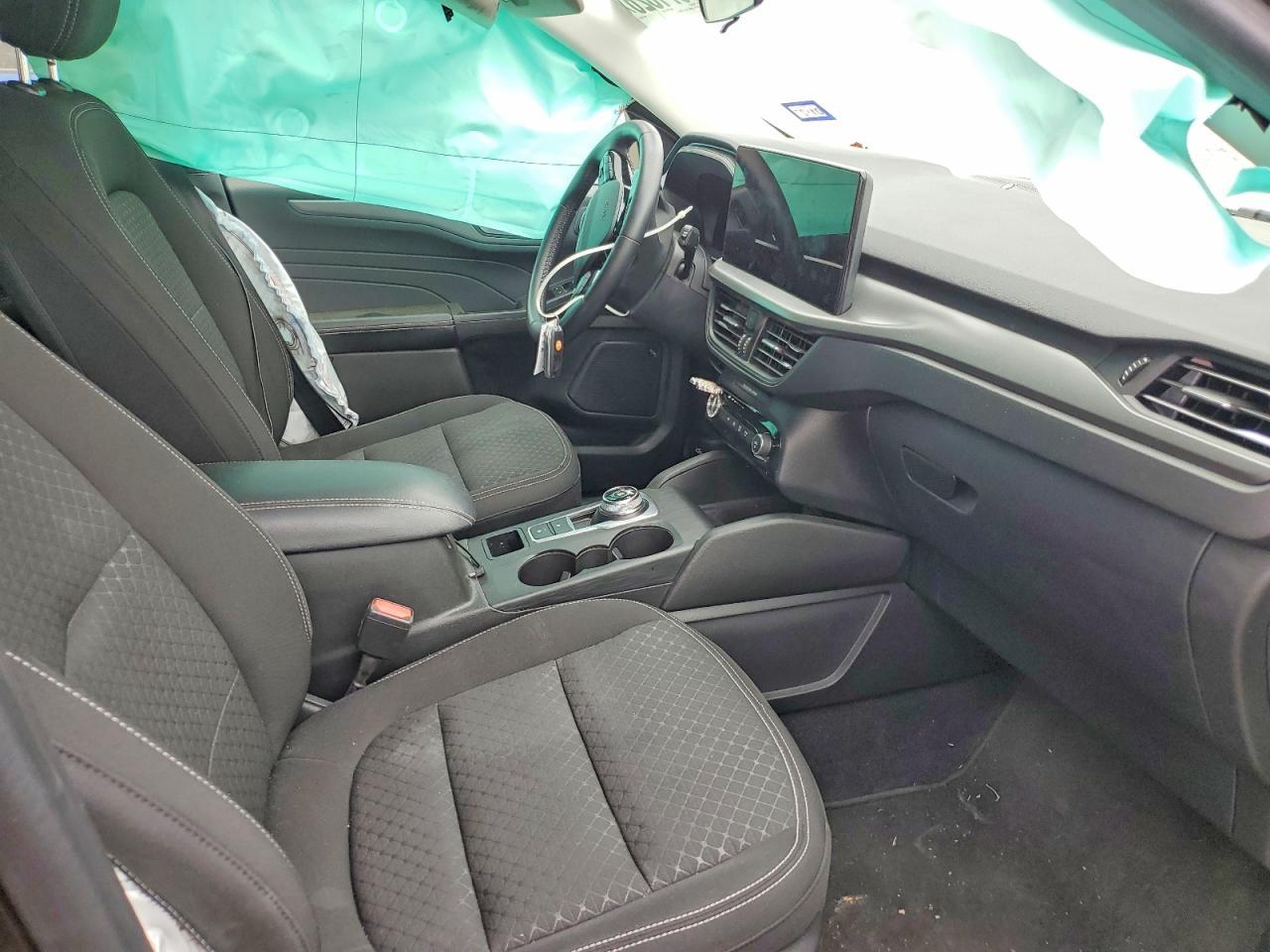 2023 Ford Escape Active - Image 7