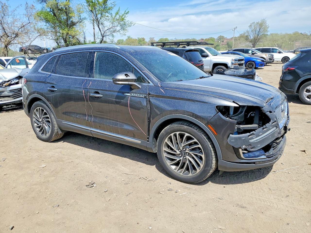 2019 Lincoln Nautilus Reserve - Фото 4