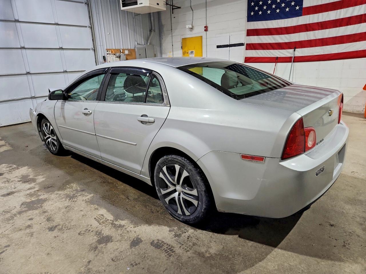 2012 Chevrolet Malibu Ls - Фото 2