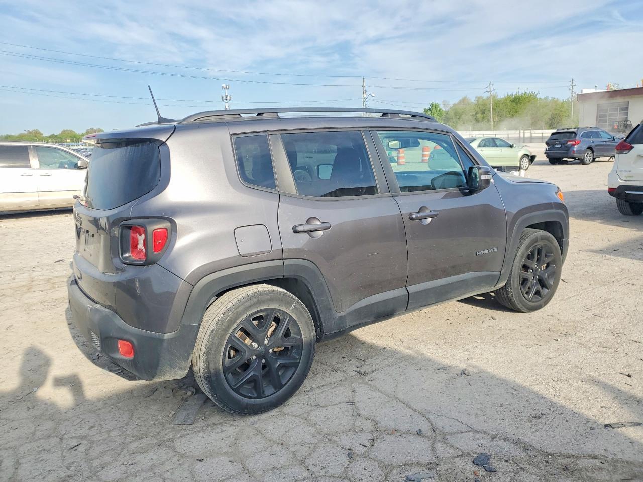 2018 Jeep Renegade Latitude - Фото 3