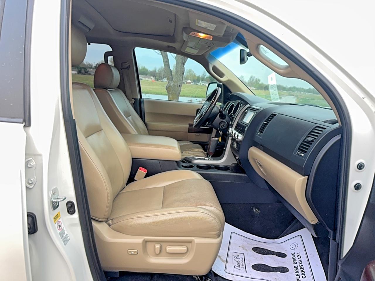 2014 Toyota Sequoia Platinum - Image 5