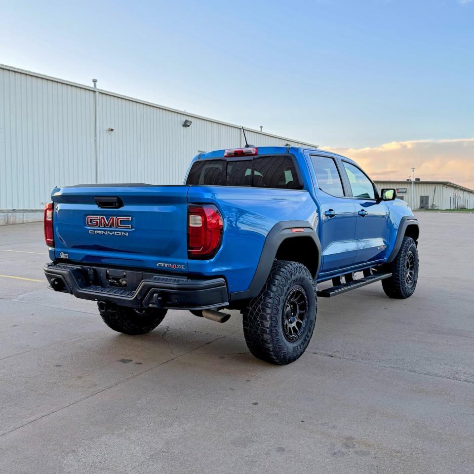 2024 GMC Canyon At4X - Фото 4