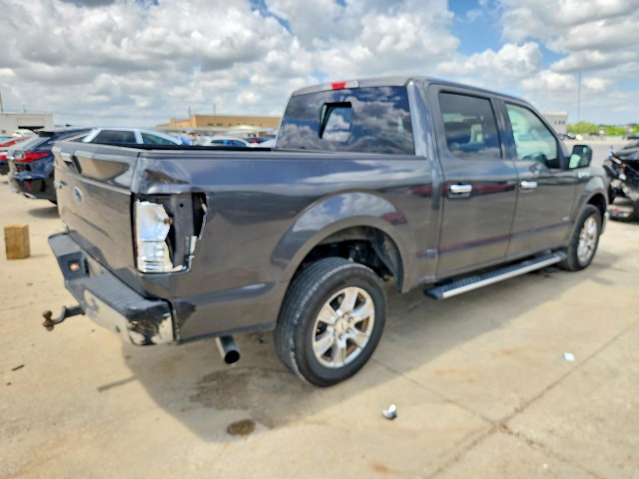 2017 Ford F150 Supercrew - Image 3