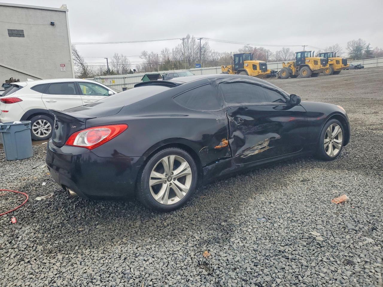 2010 Hyundai Genesis Coupe 2.0T - Image 3