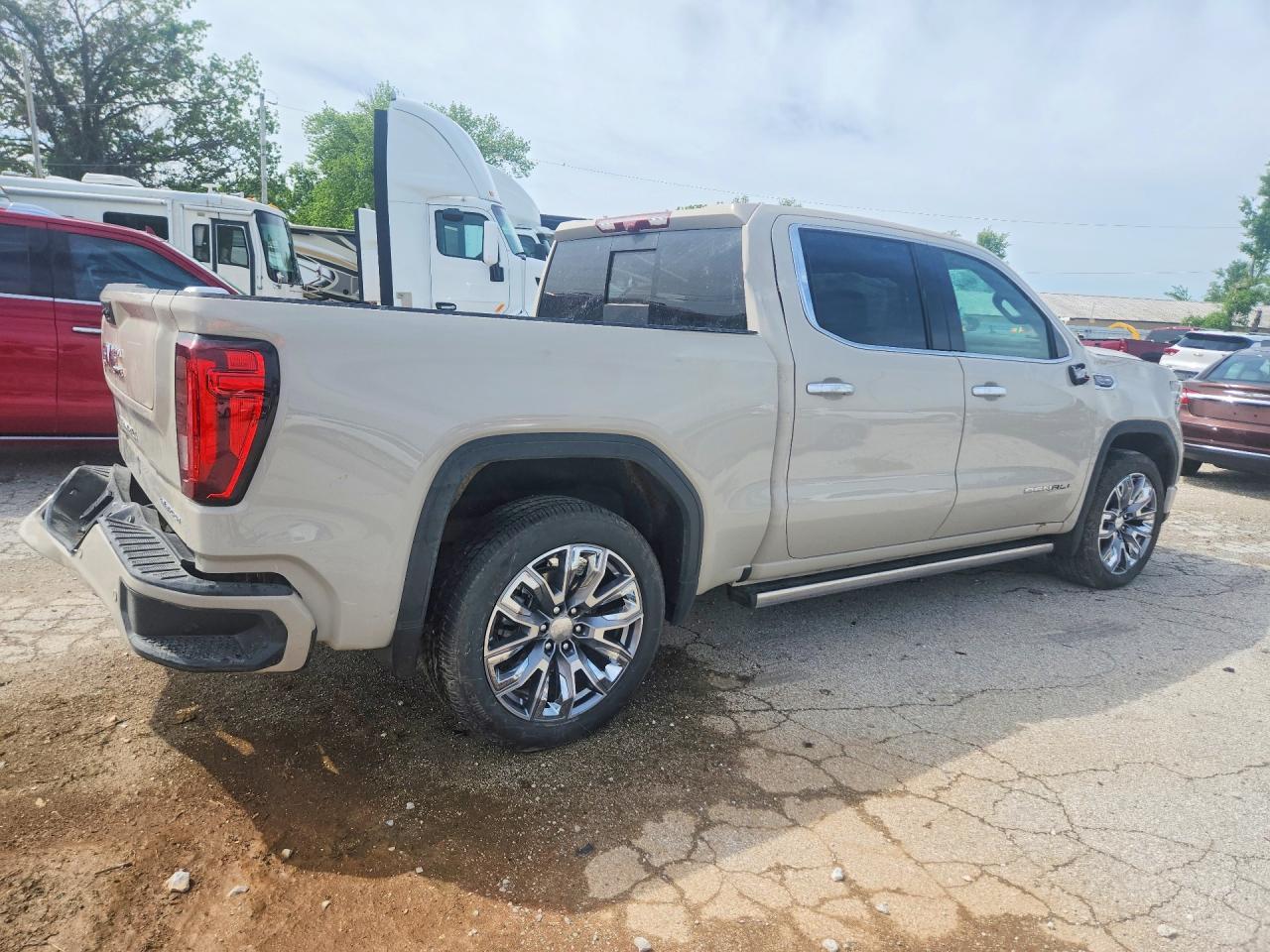 2026 GMC Sierra K1500 Denali - Фото 3