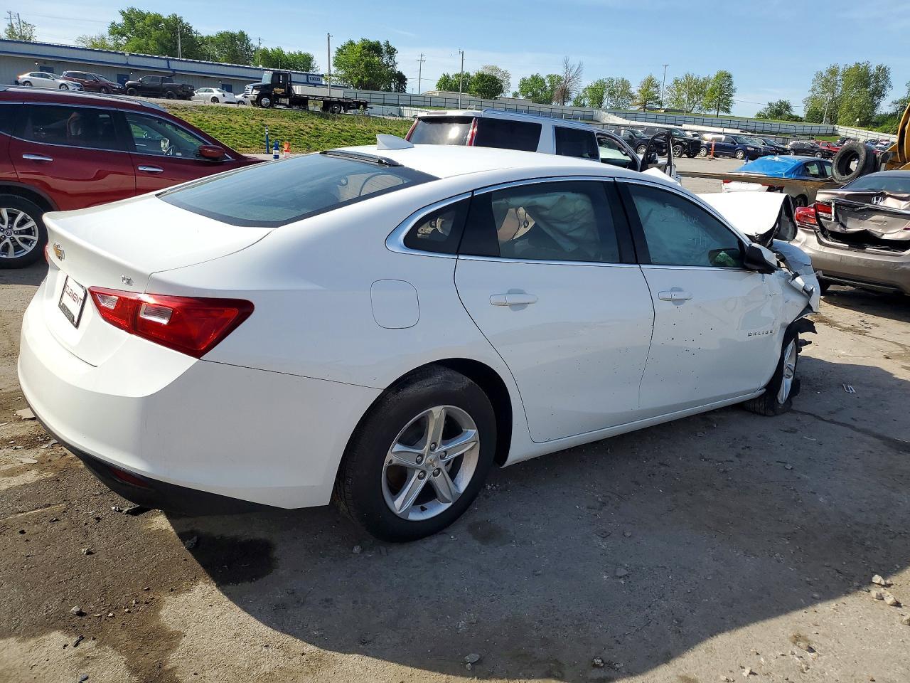 2023 Chevrolet Malibu Lt - Image 3