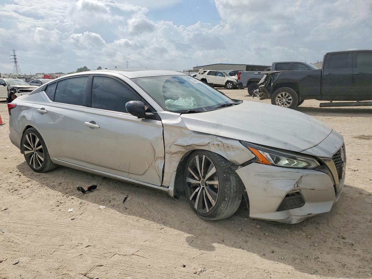 2021 Nissan Altima 2.5 Sr - Фото 4