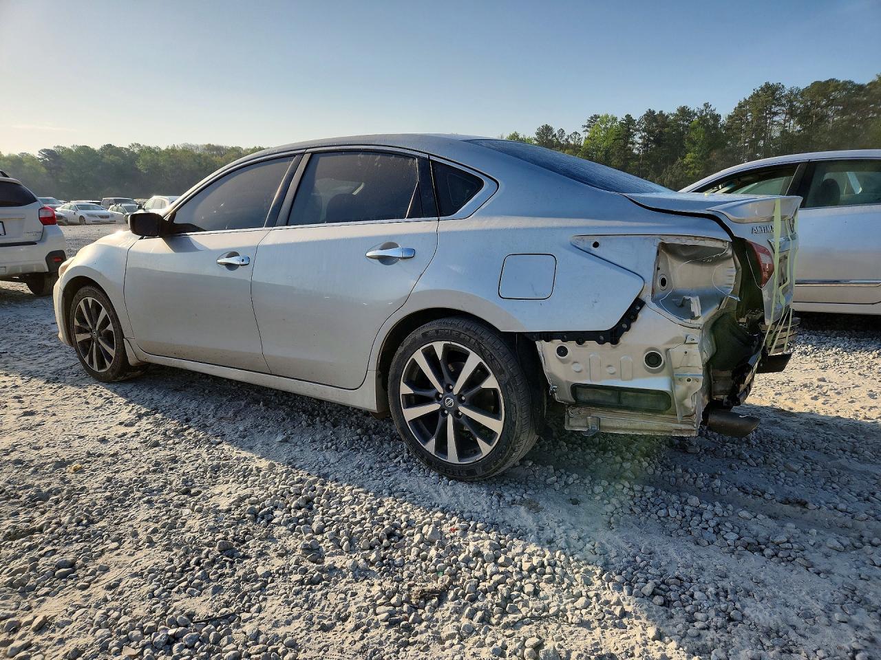 2017 Nissan Altima 2.5 Sr - Фото 2