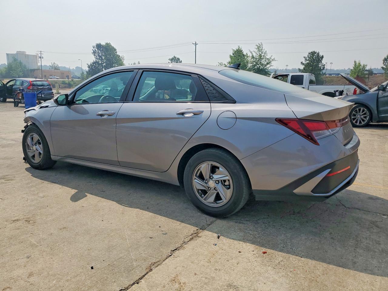 2024 Hyundai Elantra Se - Фото 2