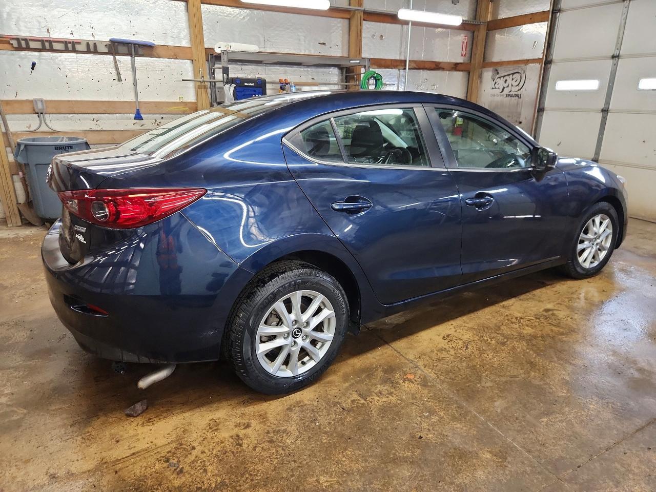 2017 Mazda 3 Sport - Фото 3
