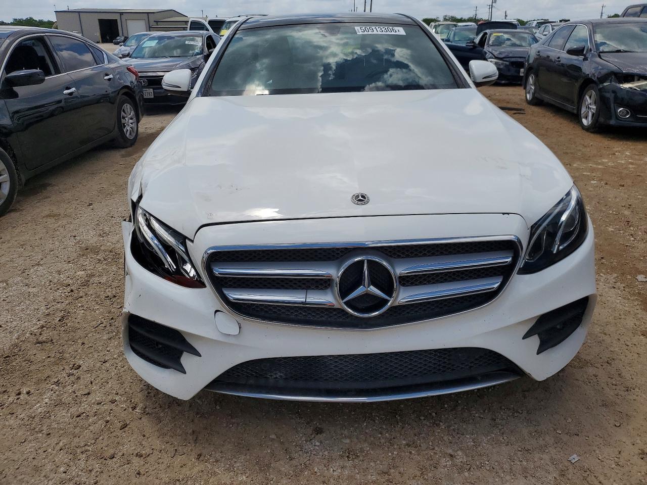 2018 Mercedes-Benz E 300 - Фото 5
