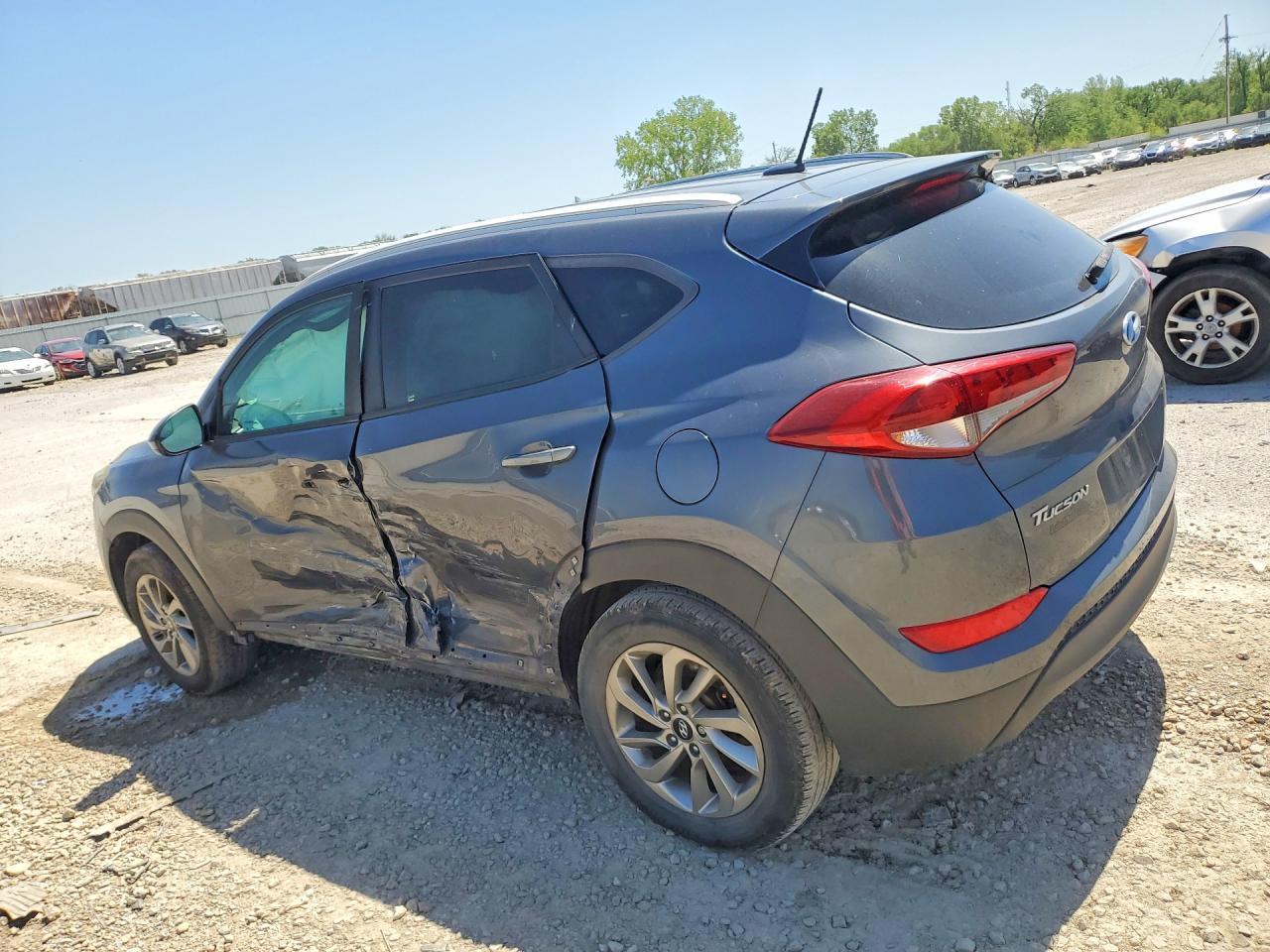 2017 Hyundai Tucson - Image 2