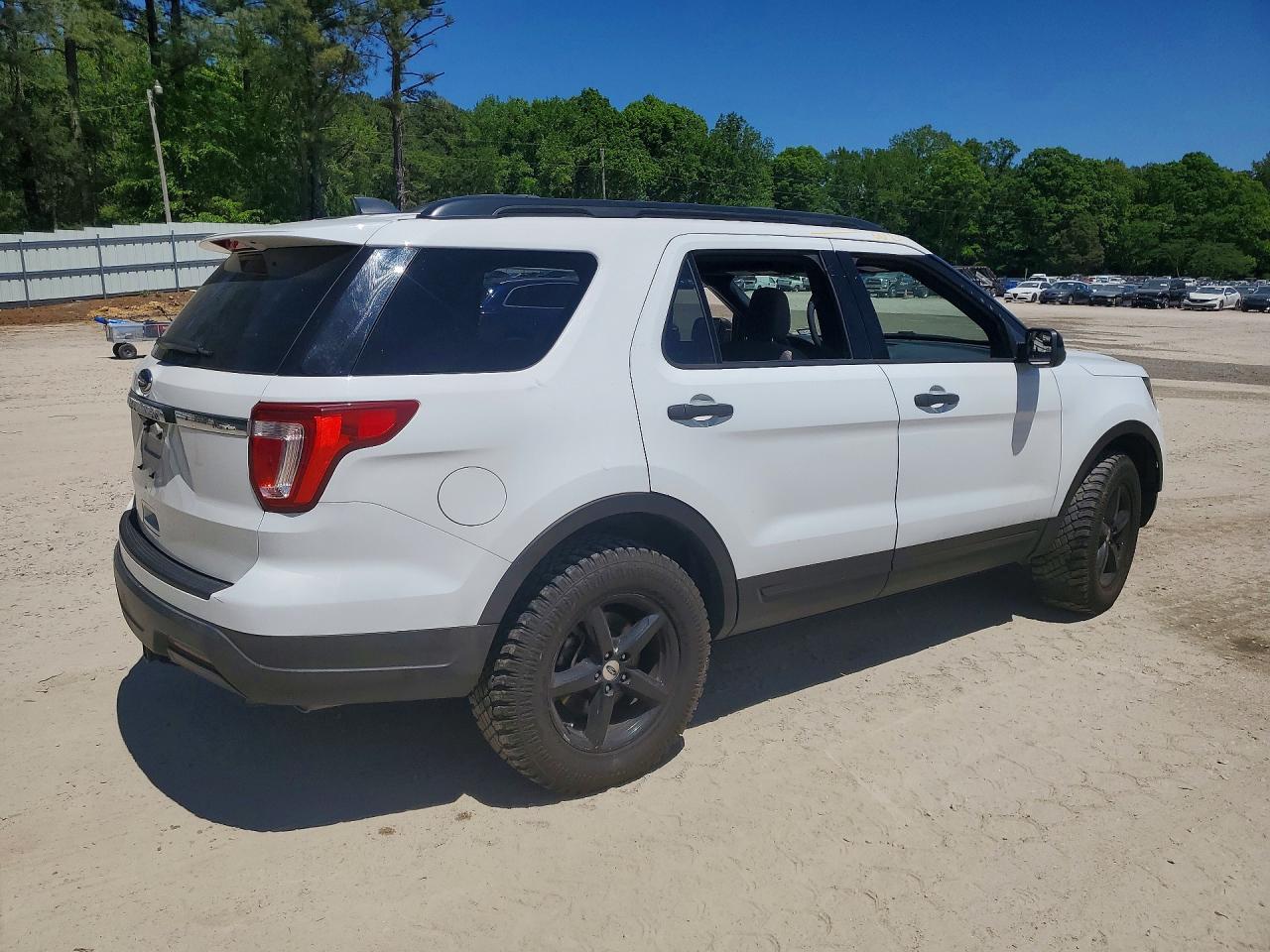 2019 Ford Explorer - Фото 3