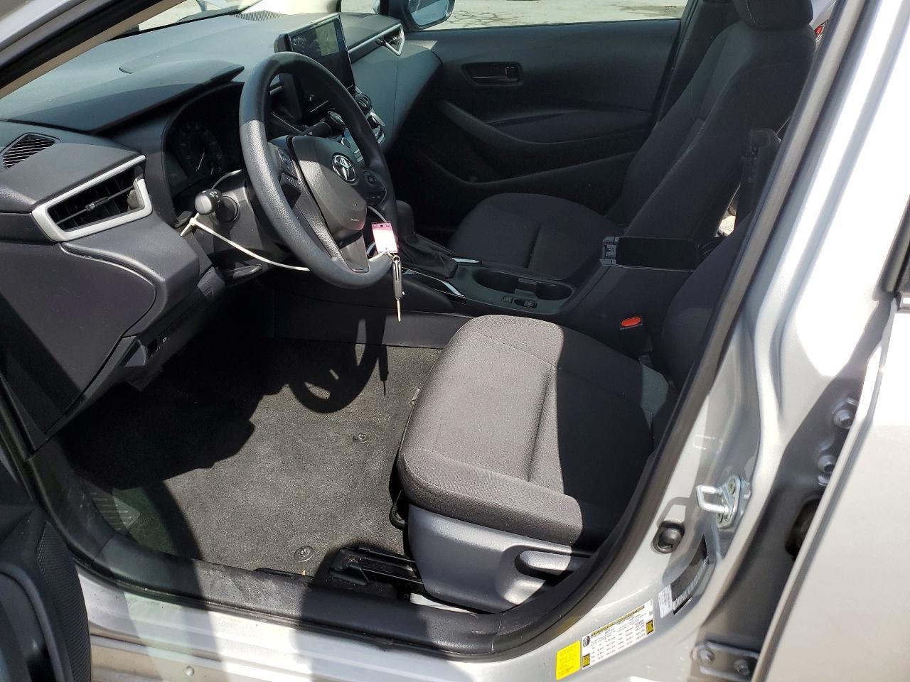 2025 Toyota Corolla Le - Фото 7