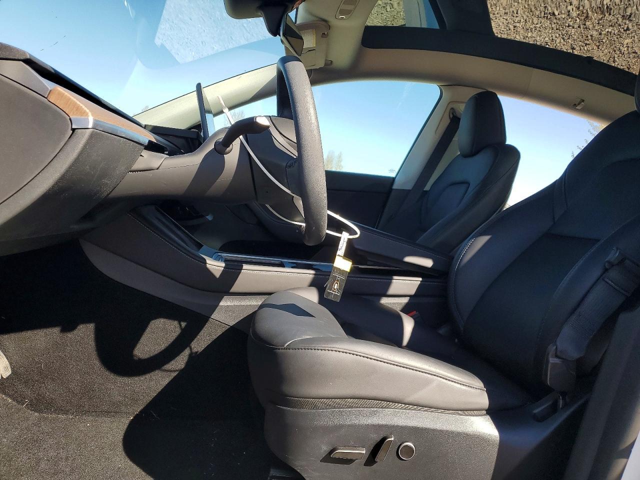 2024 Tesla Model Y - Фото 7