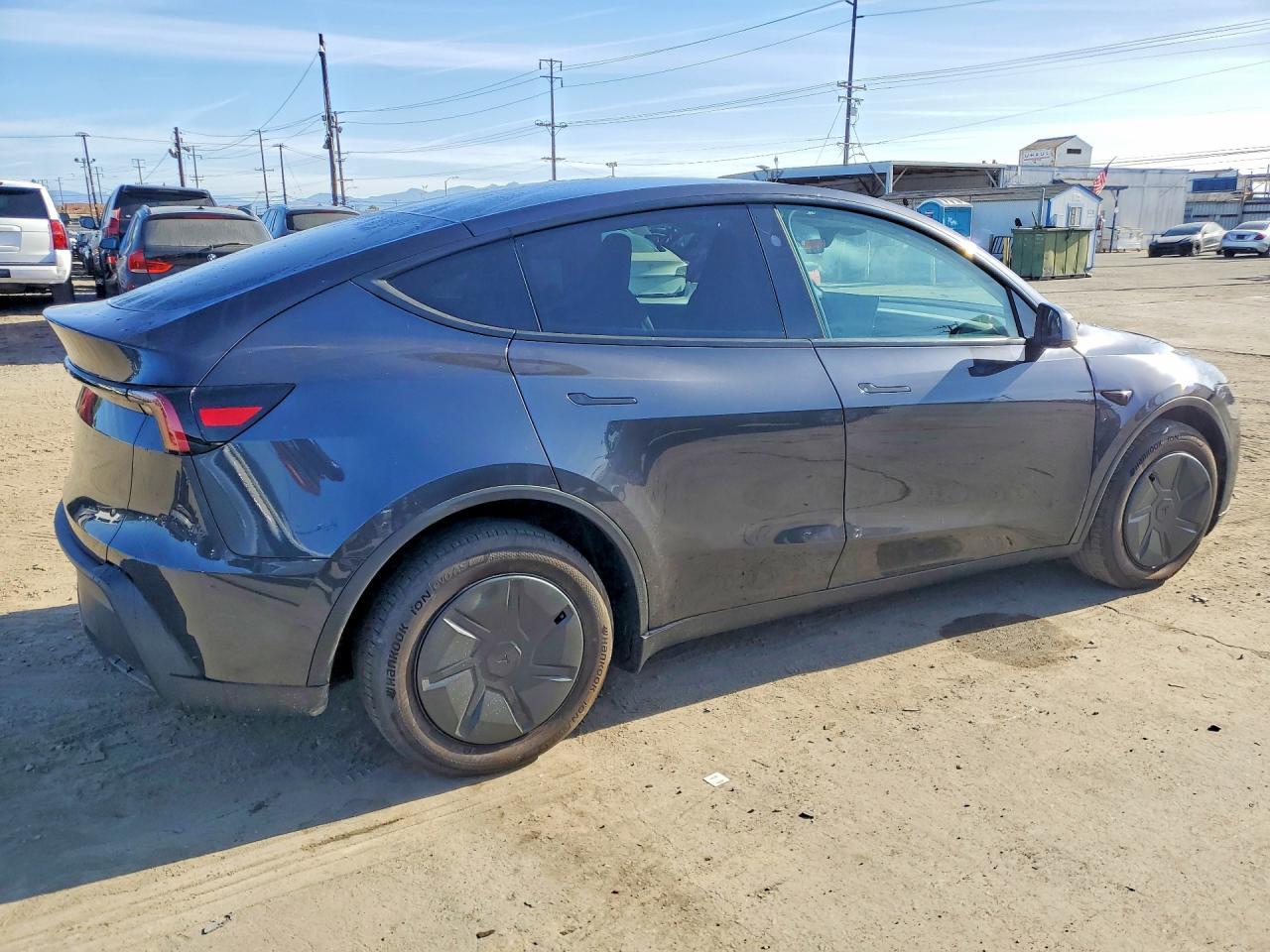 2026 Tesla Model Y - Image 3