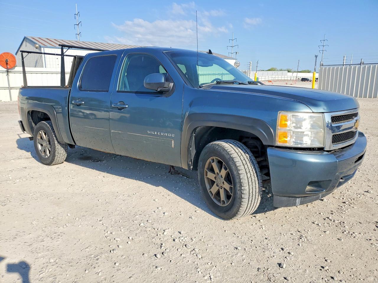 2010 Chevrolet Silverado K1500 Lt - Image 4
