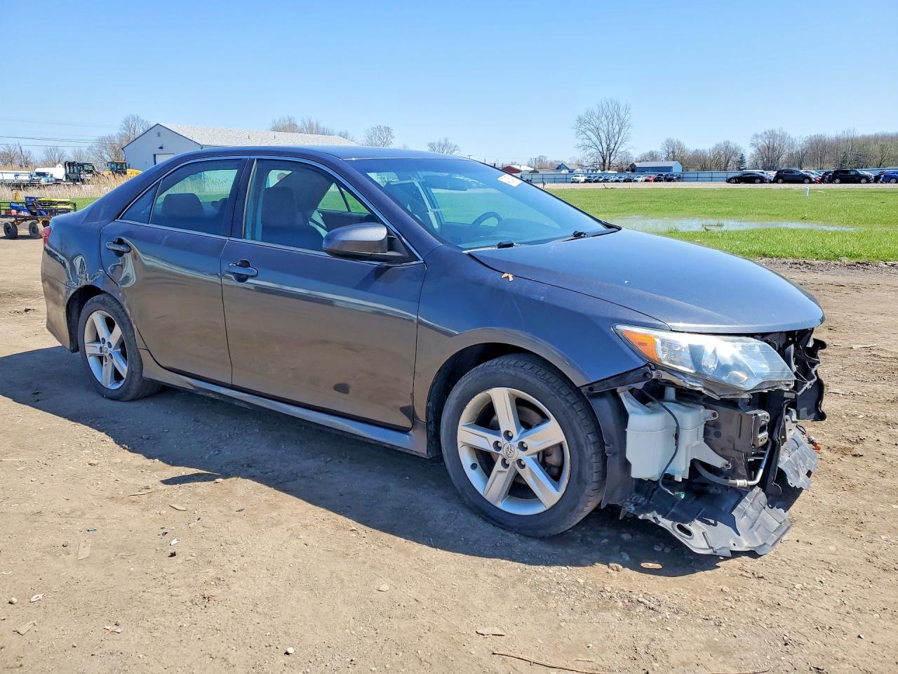2014 Toyota Camry Se - Фото 4