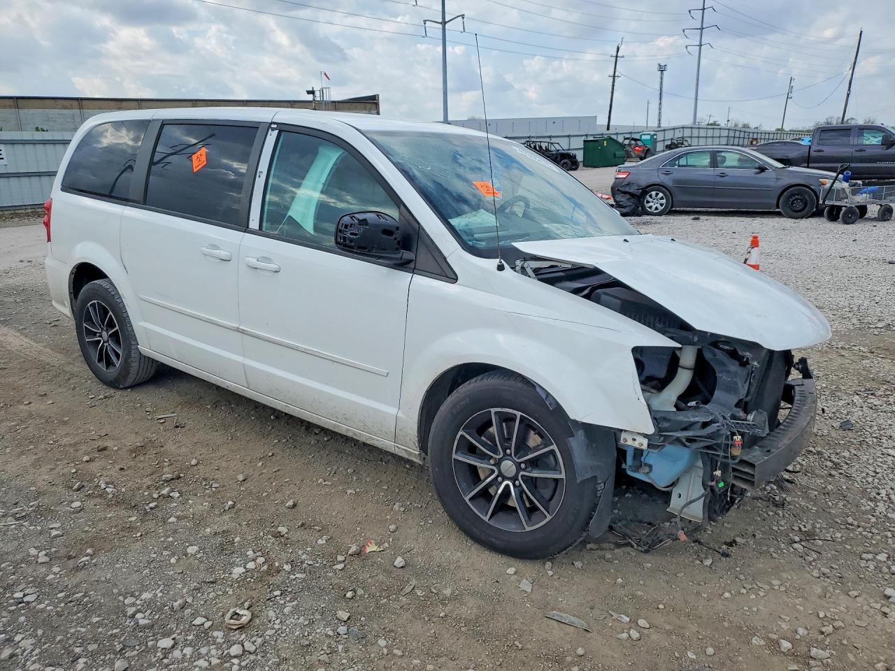 2015 Dodge Grand Caravan R - Фото 4