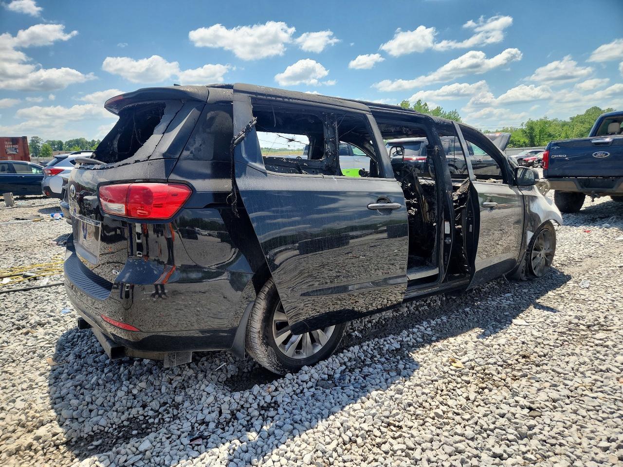 2015 Kia Sedona Ex - Image 3