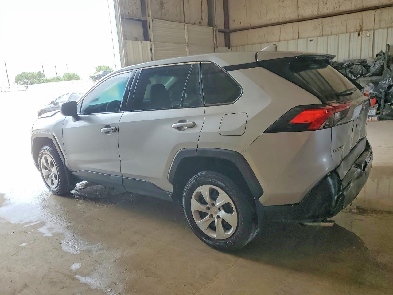 2024 Toyota Rav4 Le - Фото 2