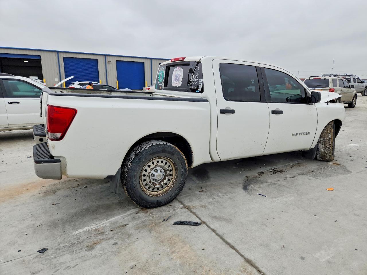 2009 Nissan Titan Xe - Image 3