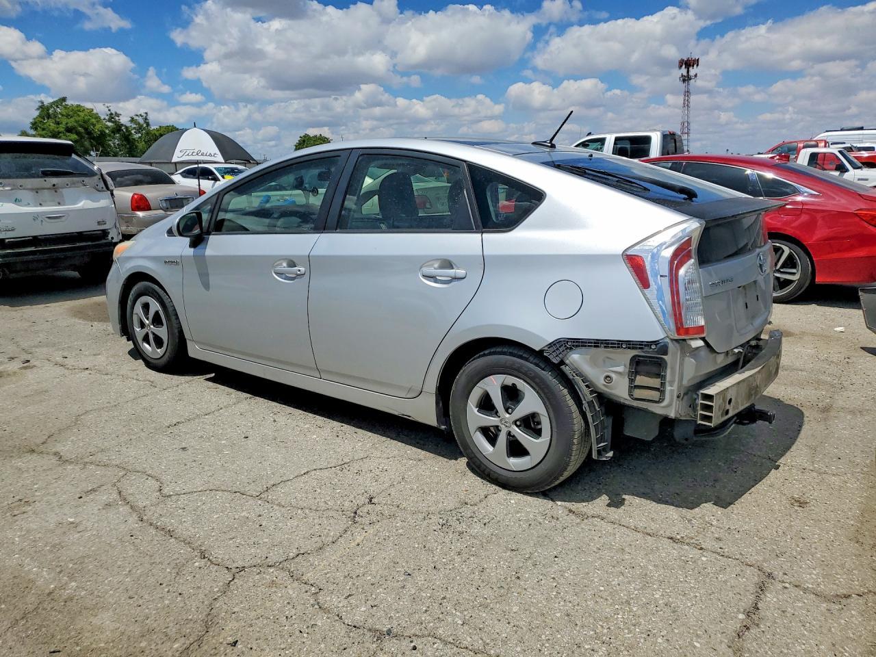 2014 Toyota Prius Three - Фото 2