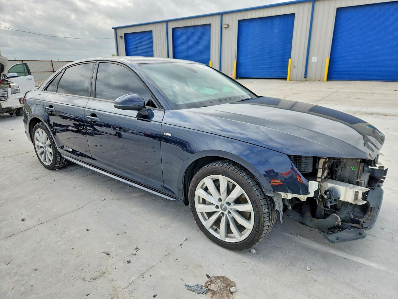 2018 Audi A4 Premium - Фото 4