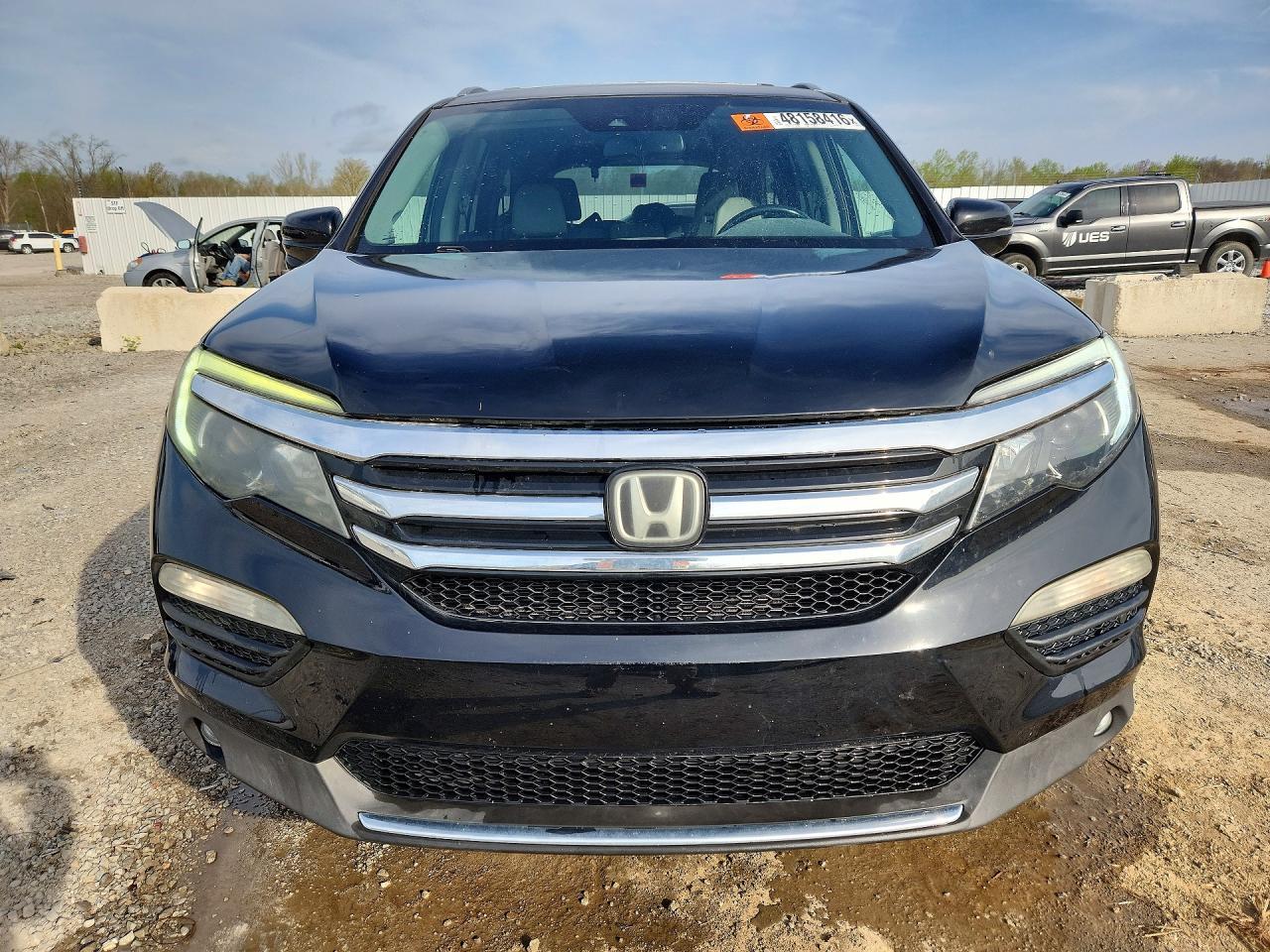 2017 Honda Pilot Touring - Image 5