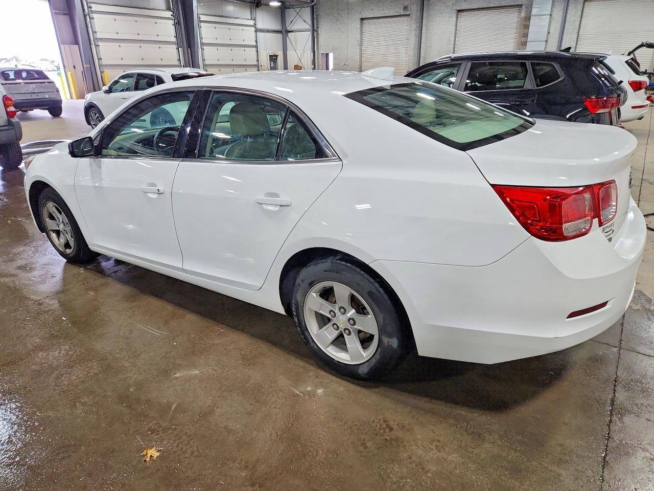2016 Chevrolet Malibu Limited Lt - Image 2