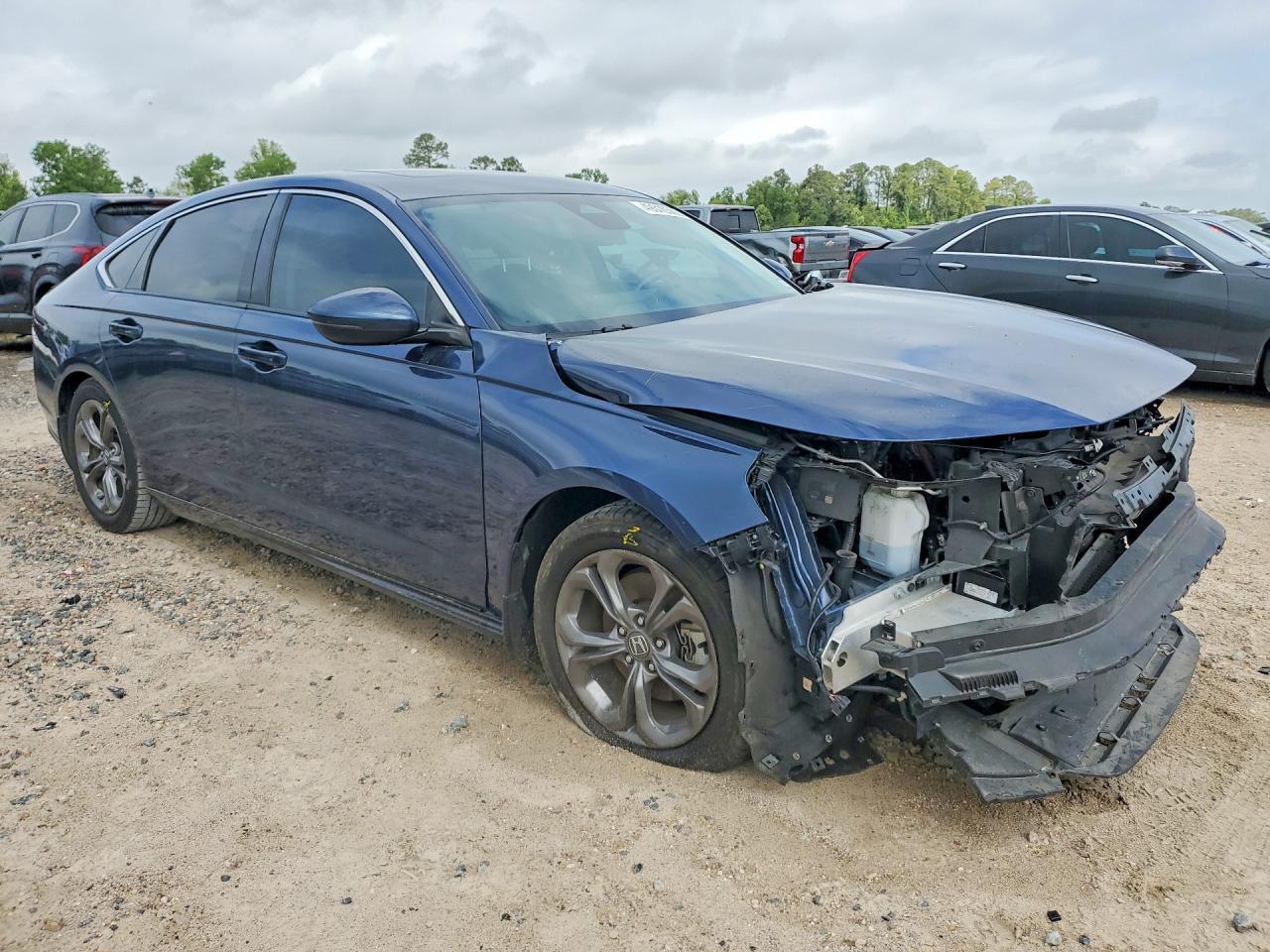 2023 Honda Accord Hybrid Exl - Image 4
