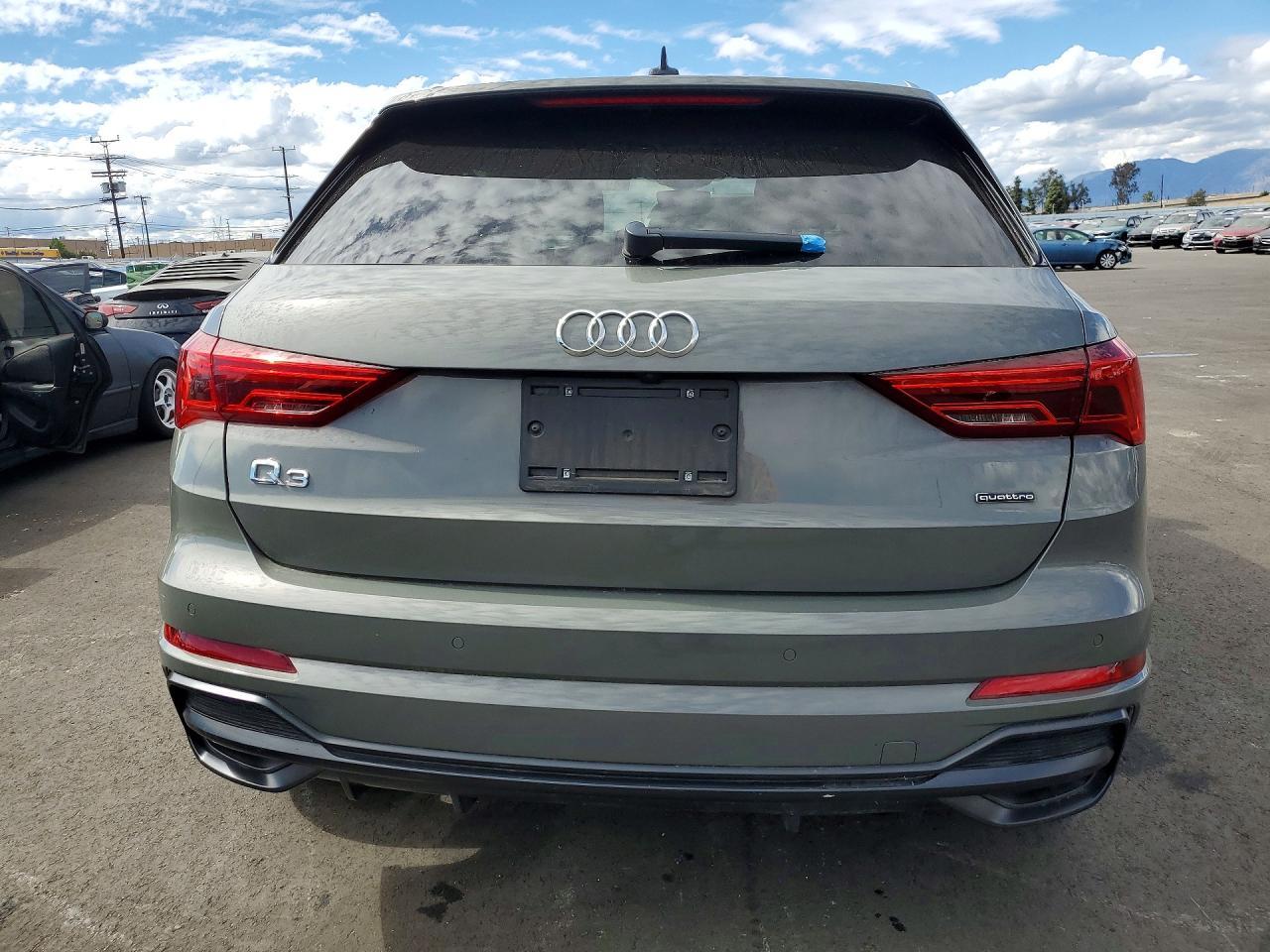 2022 Audi Q3 Premium S Line 45 - Фото 6