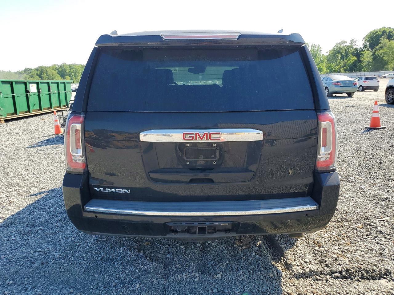 2015 GMC Yukon Denali - Image 6
