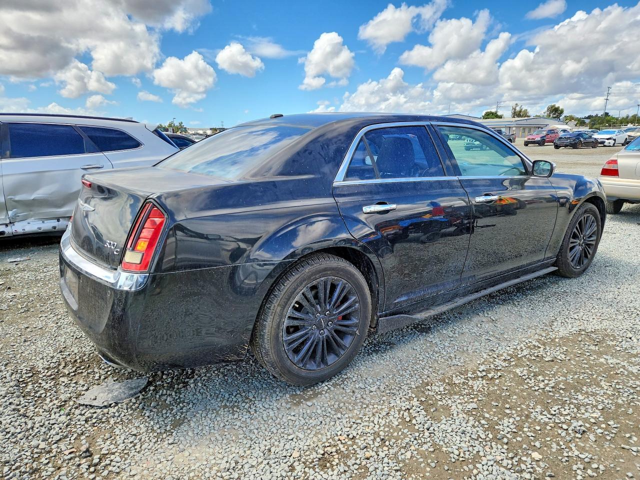 2011 Chrysler 300C - Image 3