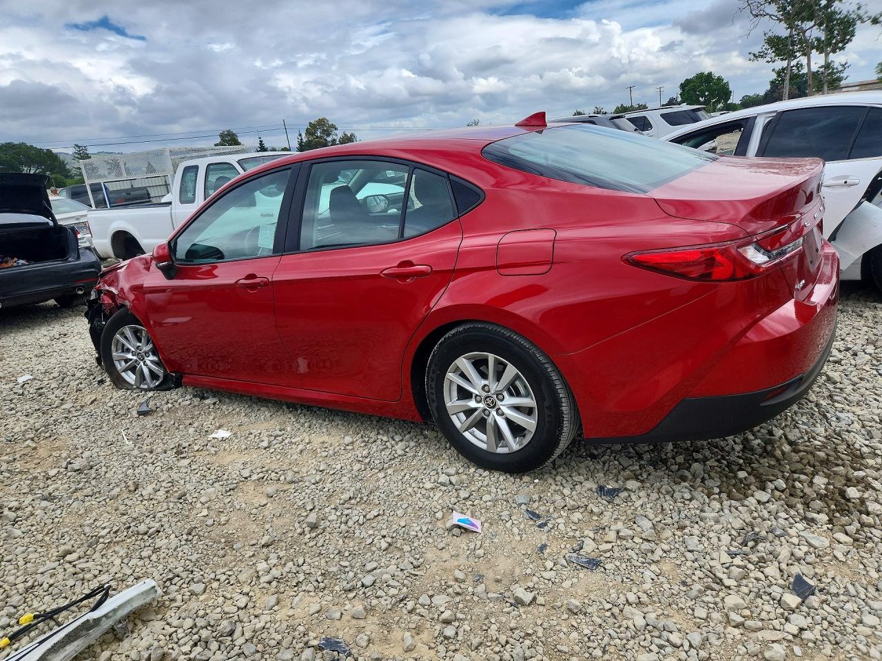 2025 Toyota Camry Le - Фото 2