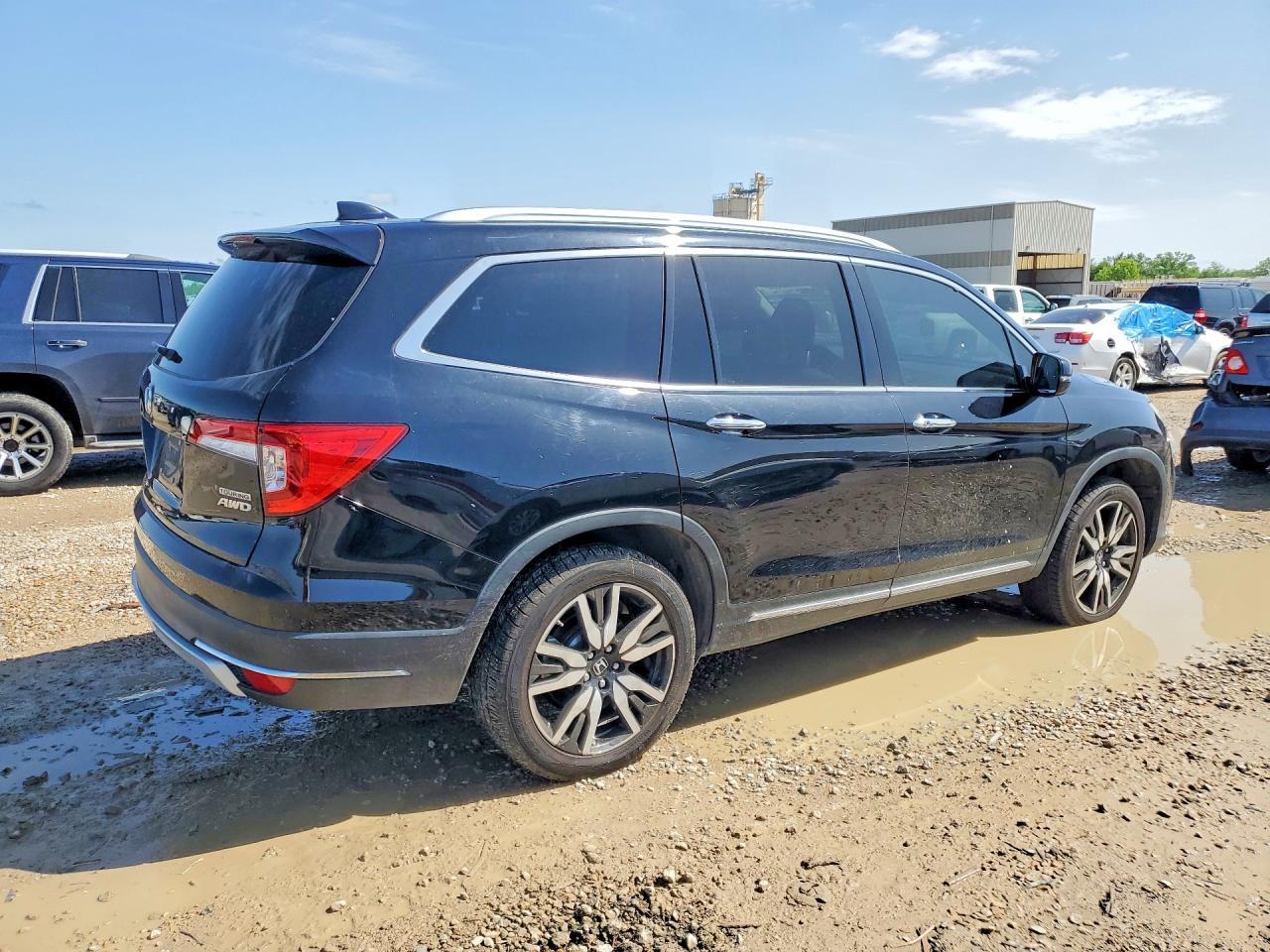 2019 Honda Pilot Touring - Фото 3