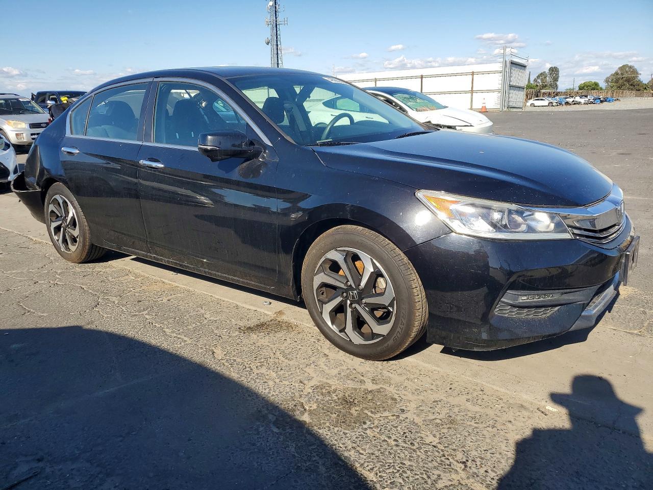 2016 Honda Accord Ex - Image 4
