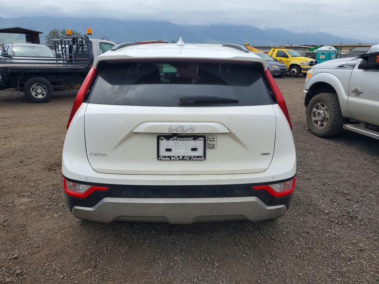 2024 Kia Niro - Image 6