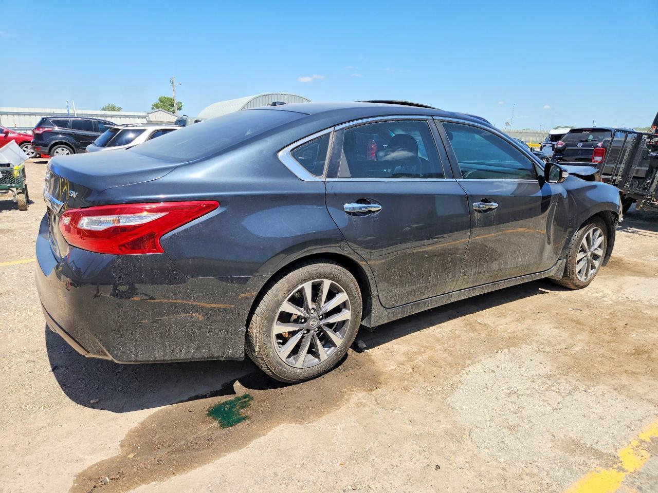 2017 Nissan Altima 2.5 Sv - Фото 3