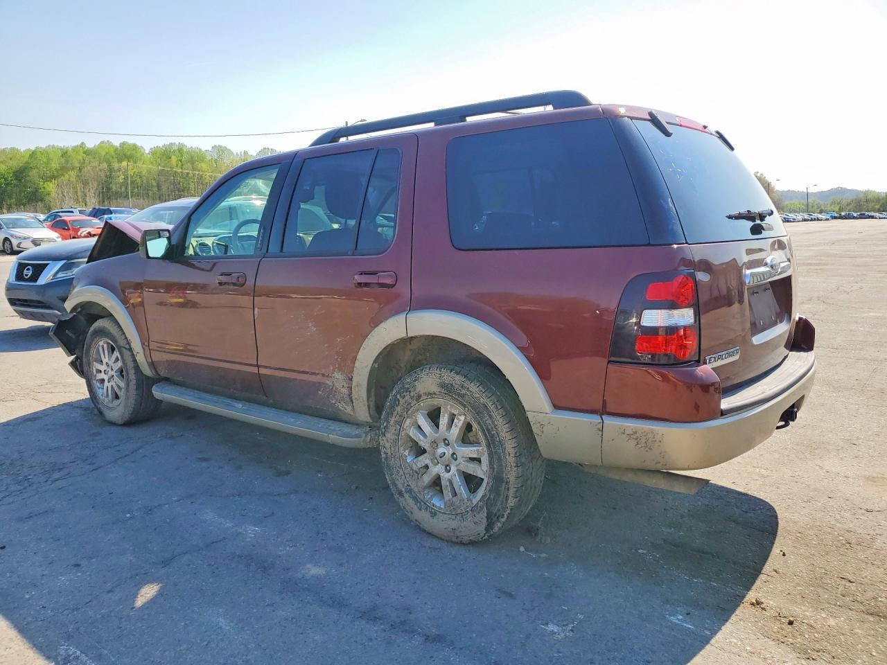 2009 Ford Explorer Eddie Bauer - Image 2